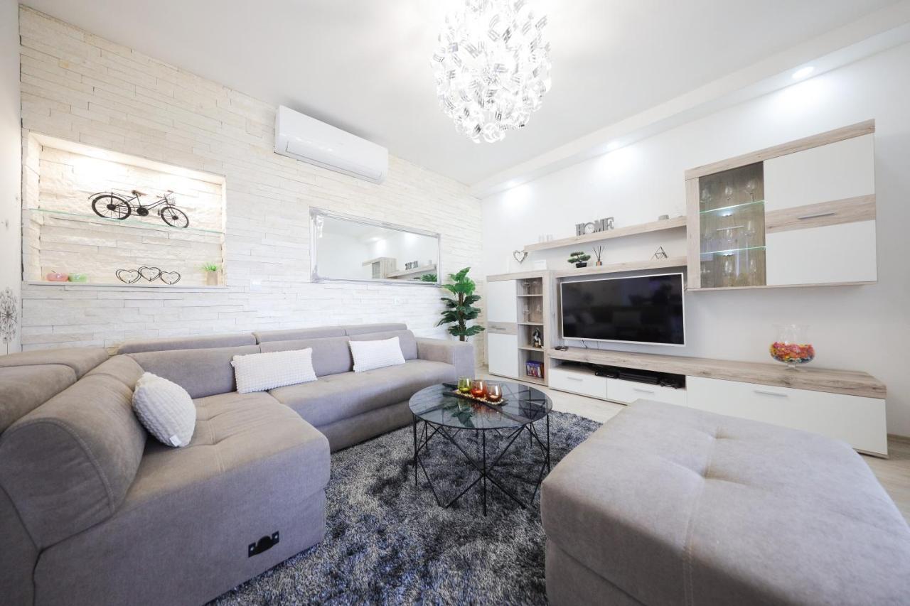 Deluxe Look Apartman Zára Kültér fotó